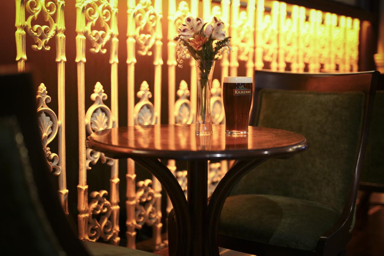 Club House Hotel Килкенни Экстерьер фото