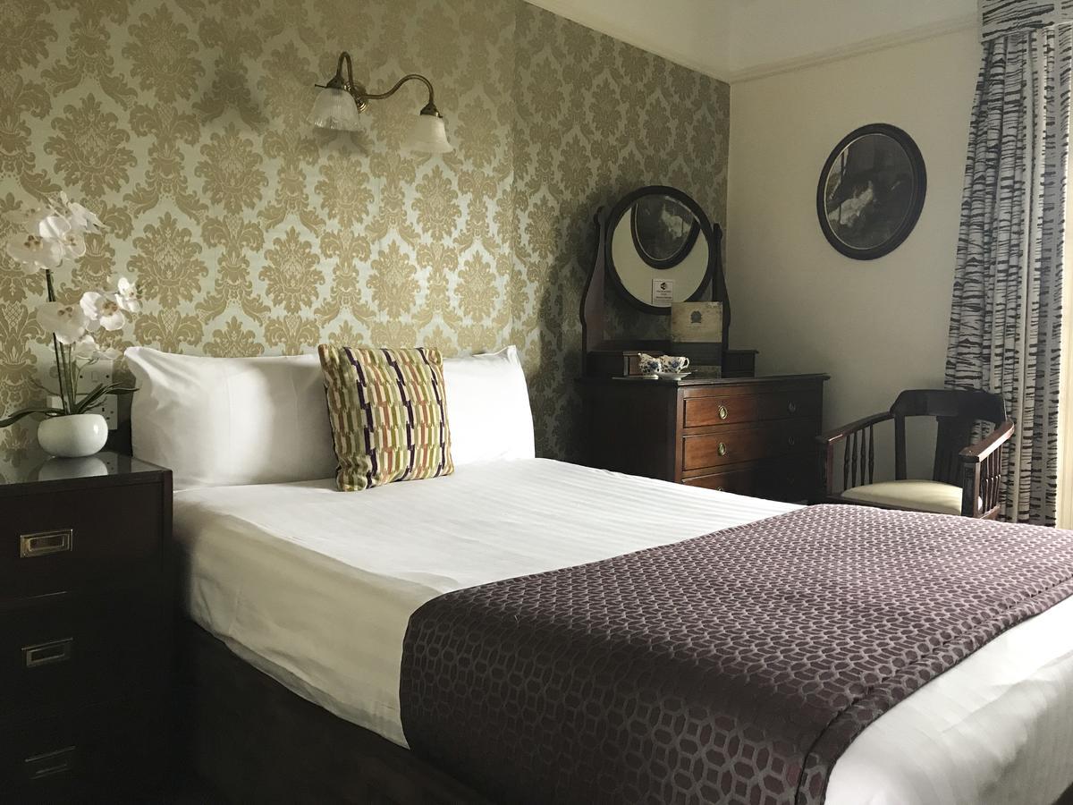 Club House Hotel Килкенни Экстерьер фото